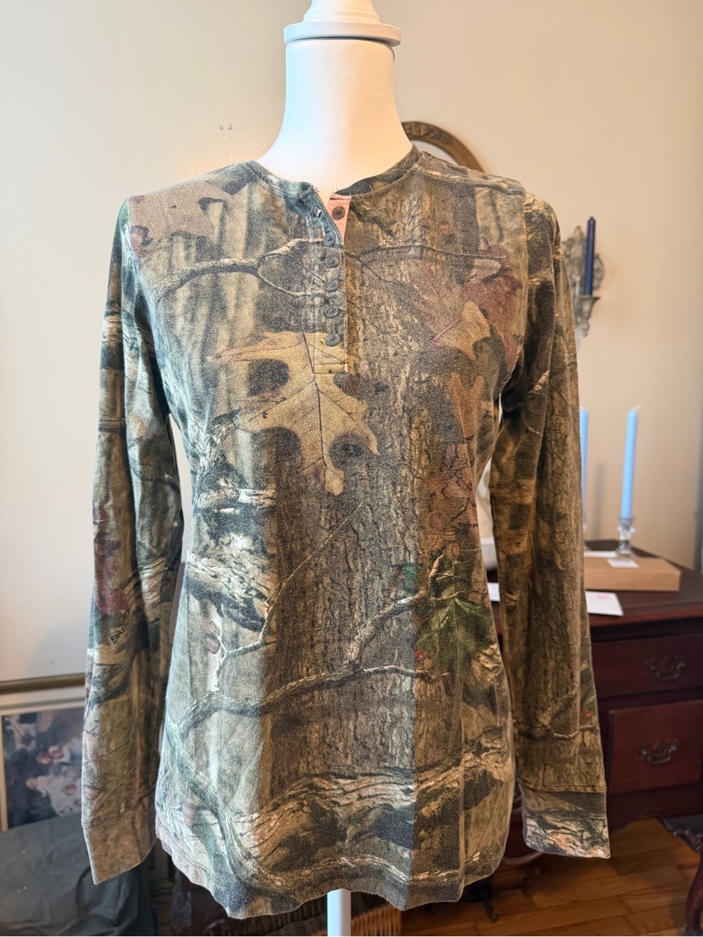 Women’s Camouflage Long-Sleeve Henley Shirt - Green Camo